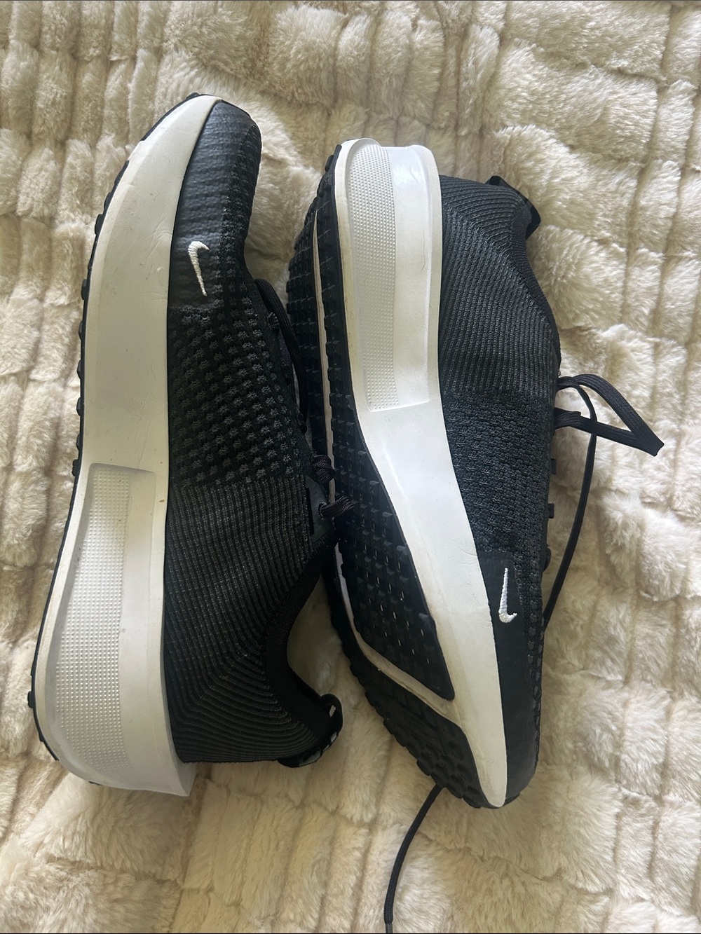 Nike Black and White Interact Run Women's Athletic Sneakers - Picture 6 of 8